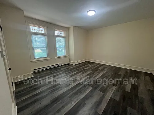 736 E King St #3 Photo 1