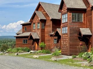 19 Powderhorn Ln #8B, Wilmington, VT 05363