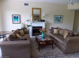 705 10th St S APT 205, Naples, FL 34102