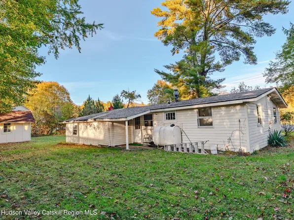 42 Dixon Avenue, Woodstock, NY 12498