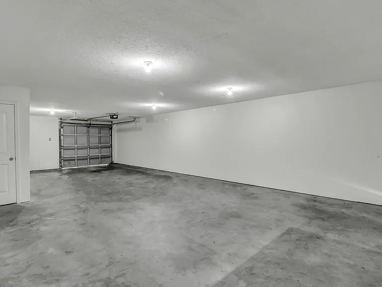 324 Laurel Oak Ln — Photo 39