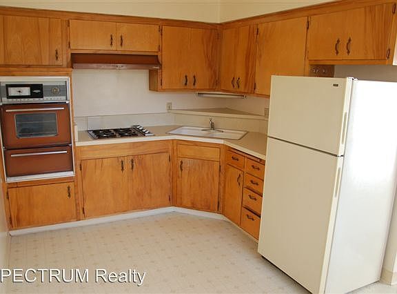 4th image of 260 W Alamar Ave APT 11