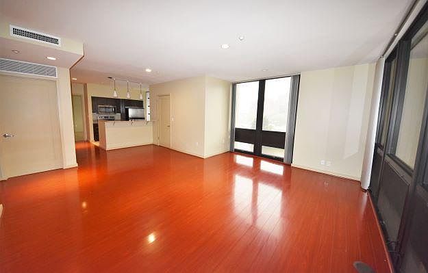 1st image of 400 S 4th St APT 306