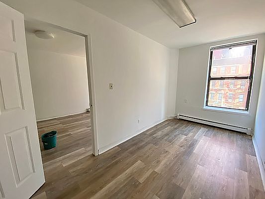 2nd image of 533 9th Ave #4A