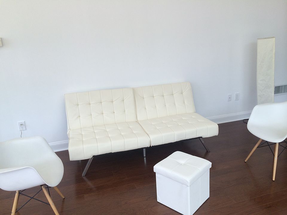 2nd image of 501 Vine St #1