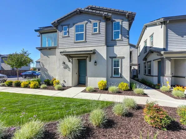 17500 Beachwood Rd, Lathrop, CA 95330