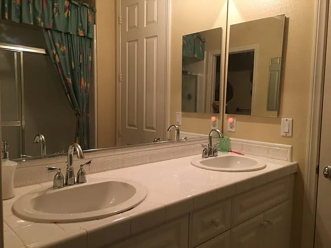 562 Cypress Hills Dr — Photo 4