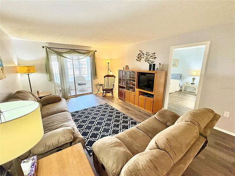3064 Lake Bayshore Dr #115 — Photo 40