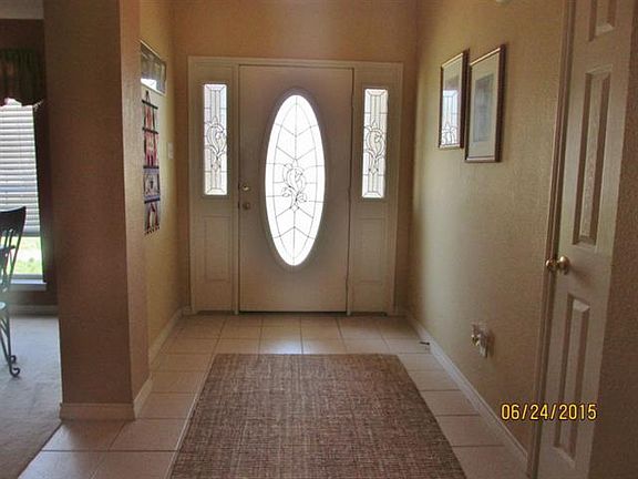 2nd image of 1301 Marie Ln