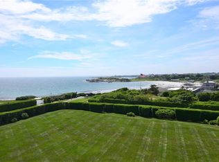 729 Bellevue Ave APT 5, Newport, RI 02840