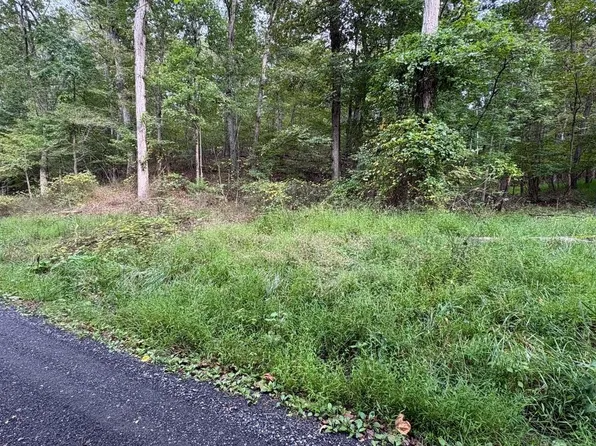 607 McIlwee Ct, Front Royal, VA 22630