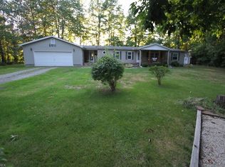 5911 Erickson Dr, Ashtabula, OH 44004