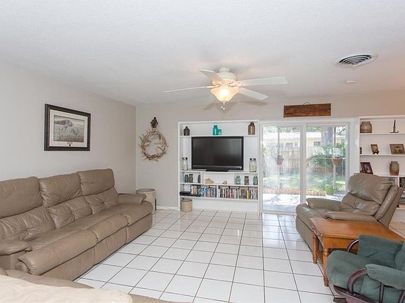 3rd image of 1000 S Highland Ave