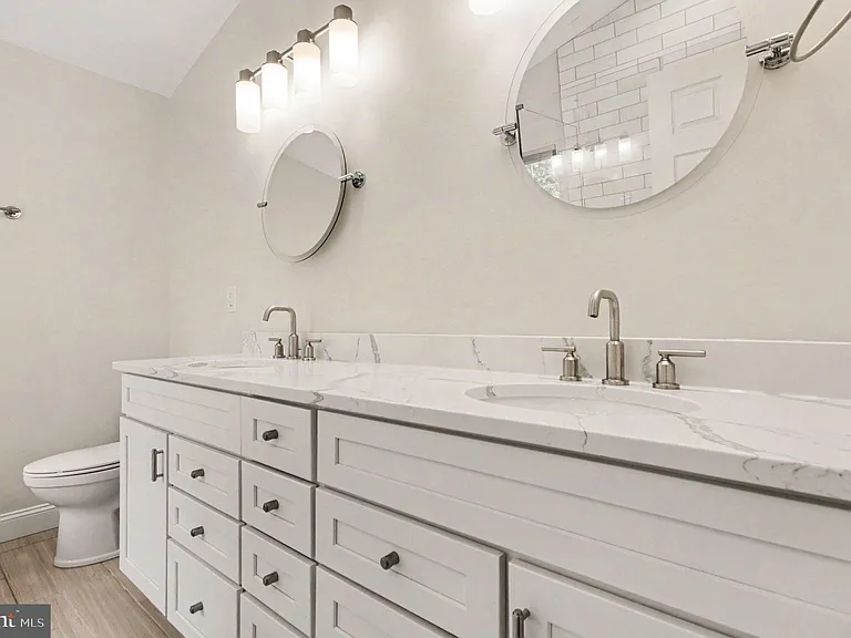 15812 Ibsen Pl — Photo 21