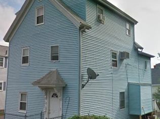 22 Roundy St #1, Beverly, MA 01915
