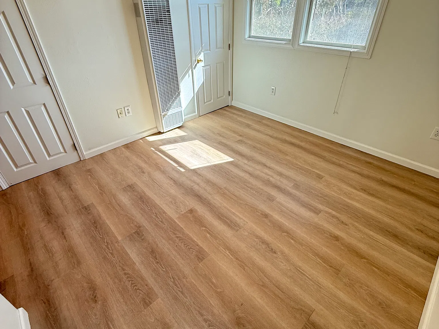2 bed, 1.5 bath, 10 sqft, $2,995 — Photo 2