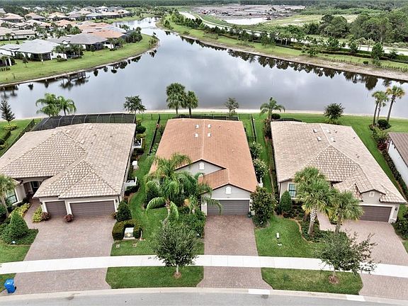 3rd image of 5025 Pendelton Sq
