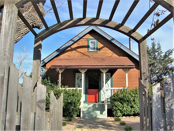 3rd image of 2681 Oakcrest Ln