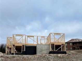 1005 Charlet Ridge Dr, Floyds Knobs, IN 47119