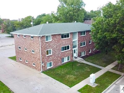 2301 S 14th St, Lincoln, NE, 68502