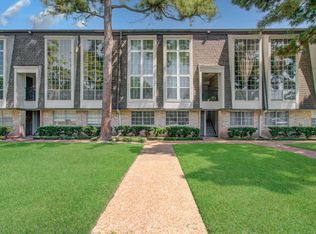 12633 Memorial Dr APT 74, Houston, TX 77024