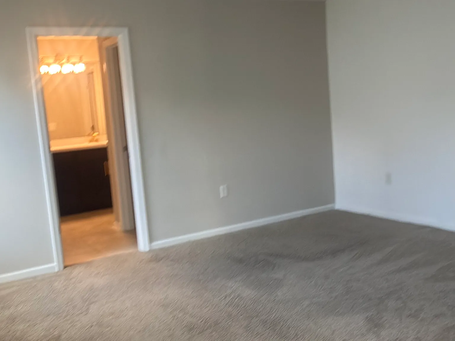 4 bed, 1880 sqft, $2,250 — Photo 3