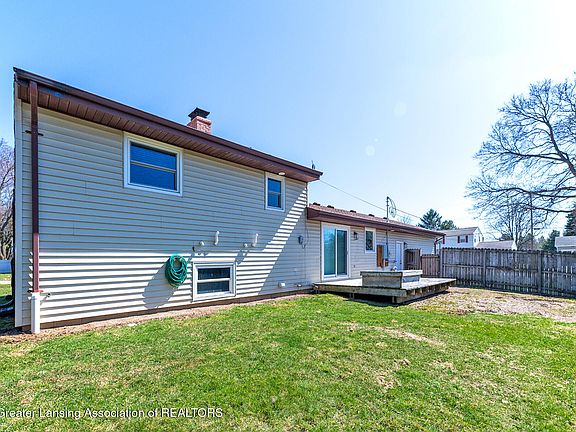 2nd image of 5213 Blue Haven Dr