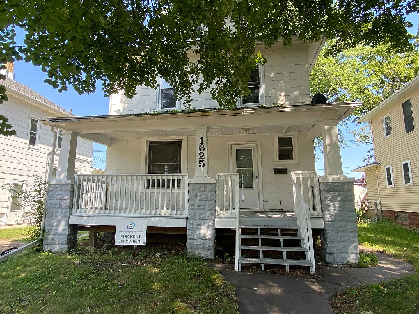 1625 37th St photo 1