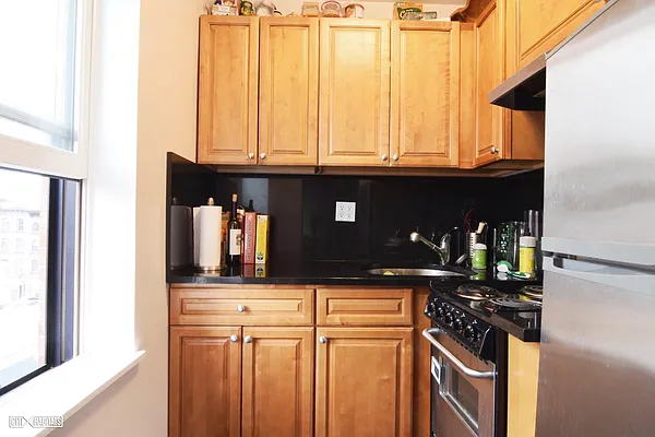 Rented by Citi Habitats | media 11