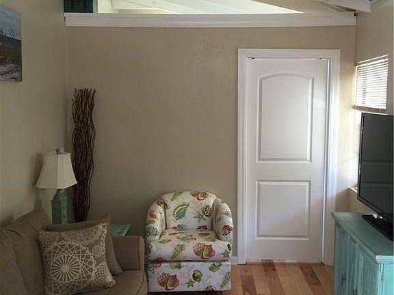 3rd image of 4530 Hodgepodge Ln