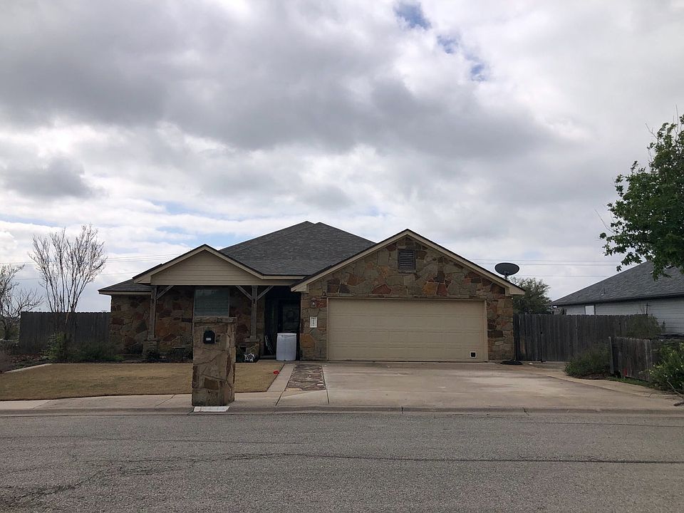 1st image of 217 Cailin Ct