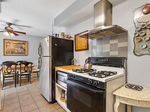 5th image of 358 E 27th St