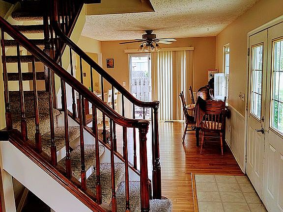 5th image of 19602 Aqueduct Ct