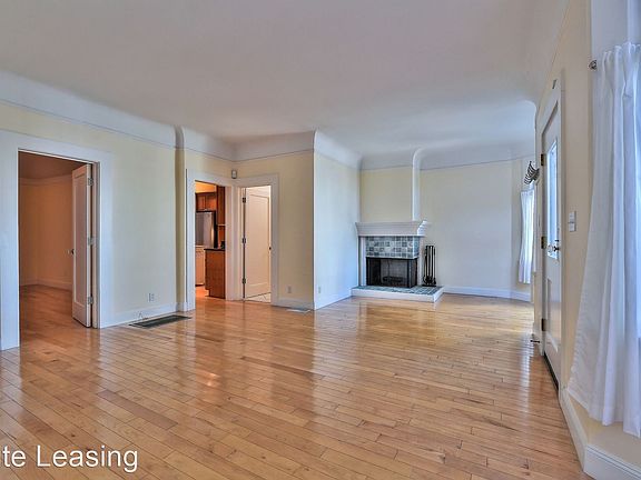 3rd image of 1390 Noe St #1390