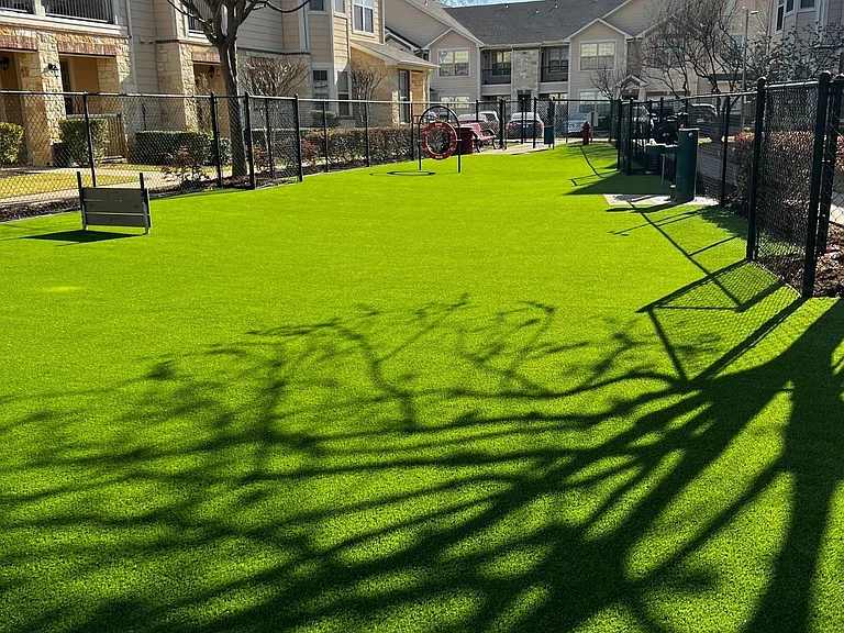 Trinity Bell Gardens Apartments — Photo 17