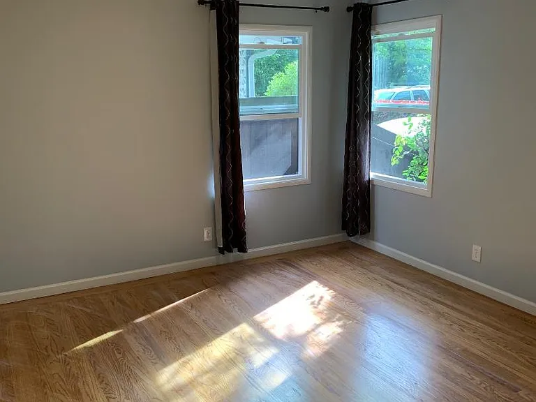 17th Ave — Photo 4