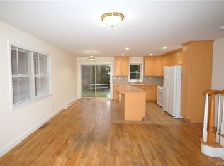 903 Hall St, Mamaroneck, NY 10543