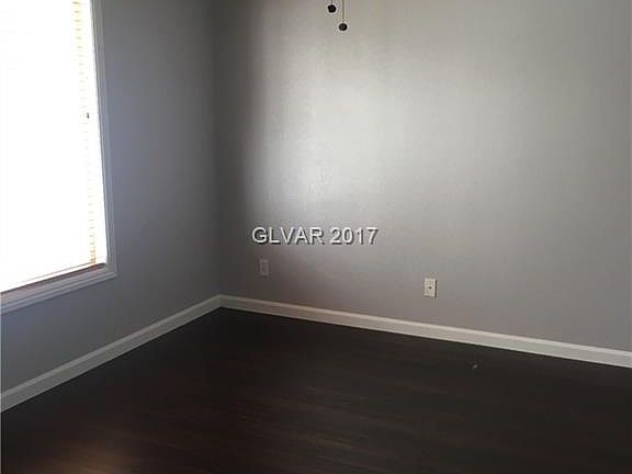 4th image of 876 Sweeping Vine Ave