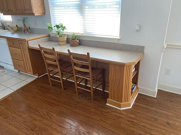 3rd image of 2244 Mattaponi Dr NW