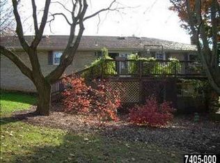 2098 Pearson Dr, York, PA 17408