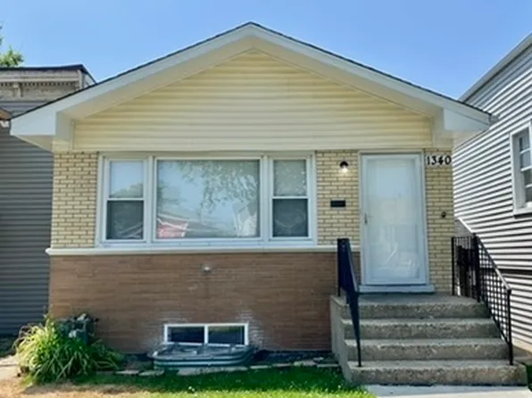 1340 Wesley Ave, Berwyn, IL 60402
