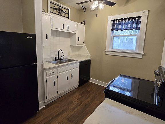 4th image of 242 S 10th St #A