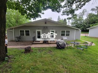9371 Country Dr, Prior Lake, MN 55372