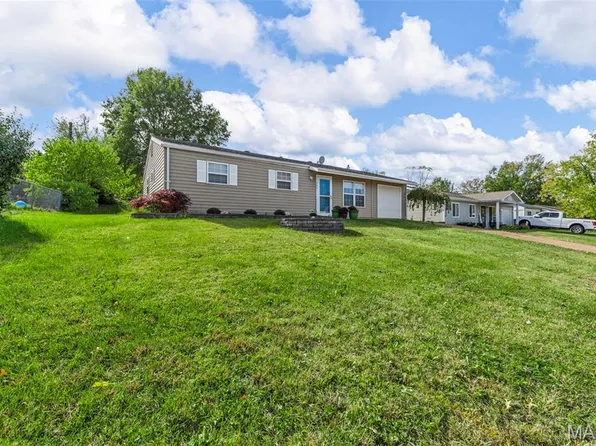 302 Heyden Dr, Eureka, MO 63025