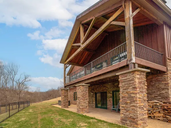 234 Carmichaels Rd, Carmichaels, PA 15320