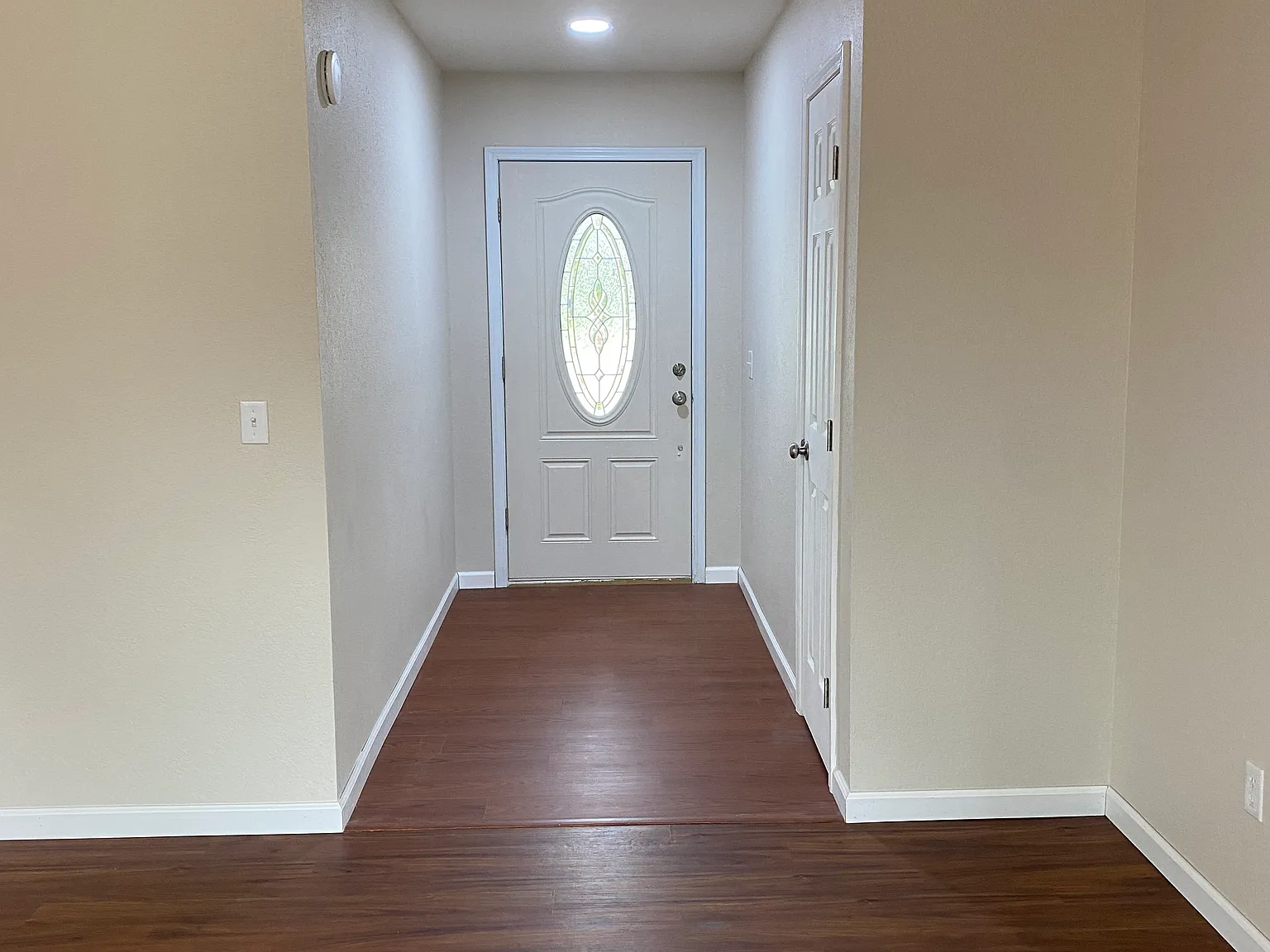 3 bed, 1430 sqft, $1,849 — Photo 2