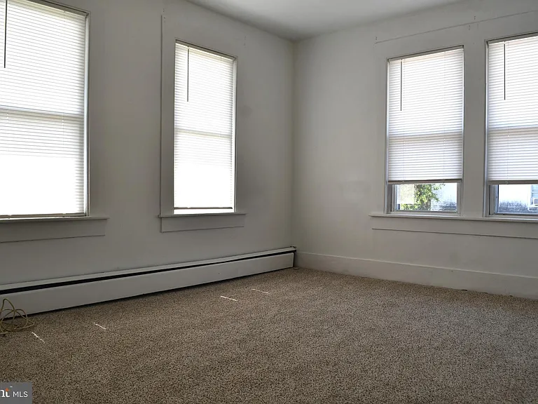 4 E Milby St — Photo 25