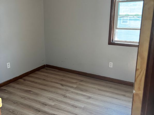 90 Warsaw St APT 2