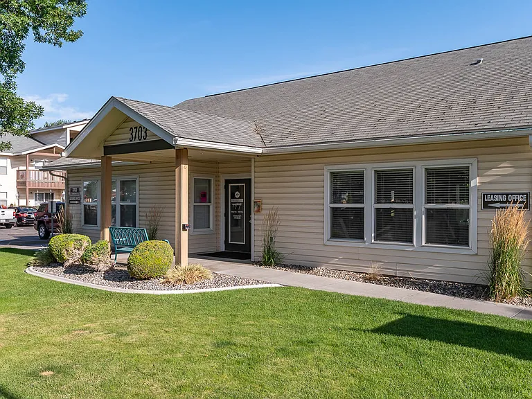 Desertbrook | Exterior
