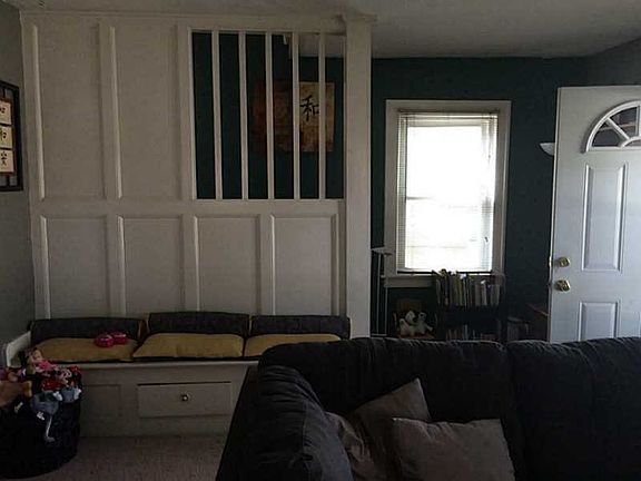 4th image of 327 W O'Connor Ave